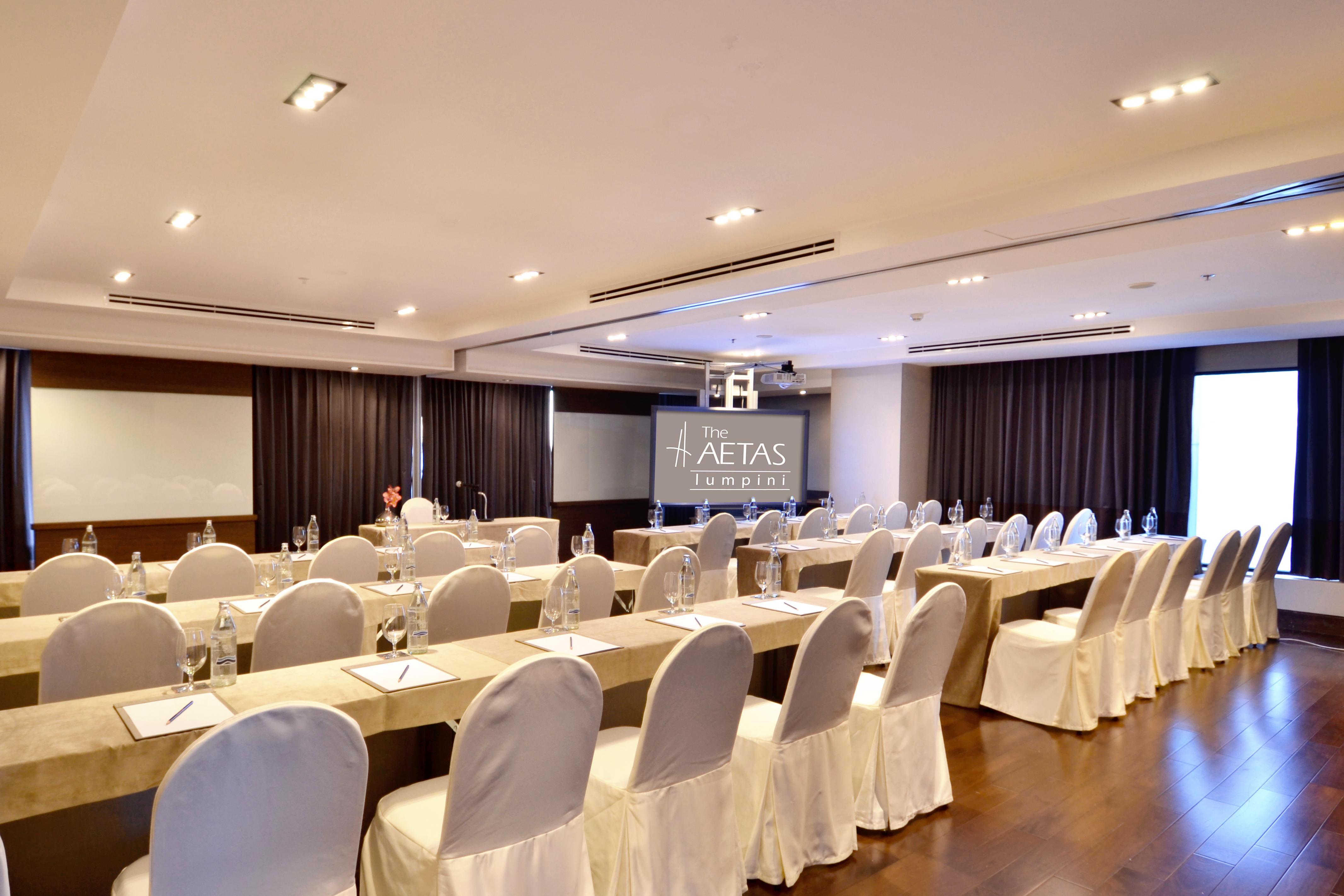 Aetas Lumpini Otel Bangkok Dış mekan fotoğraf