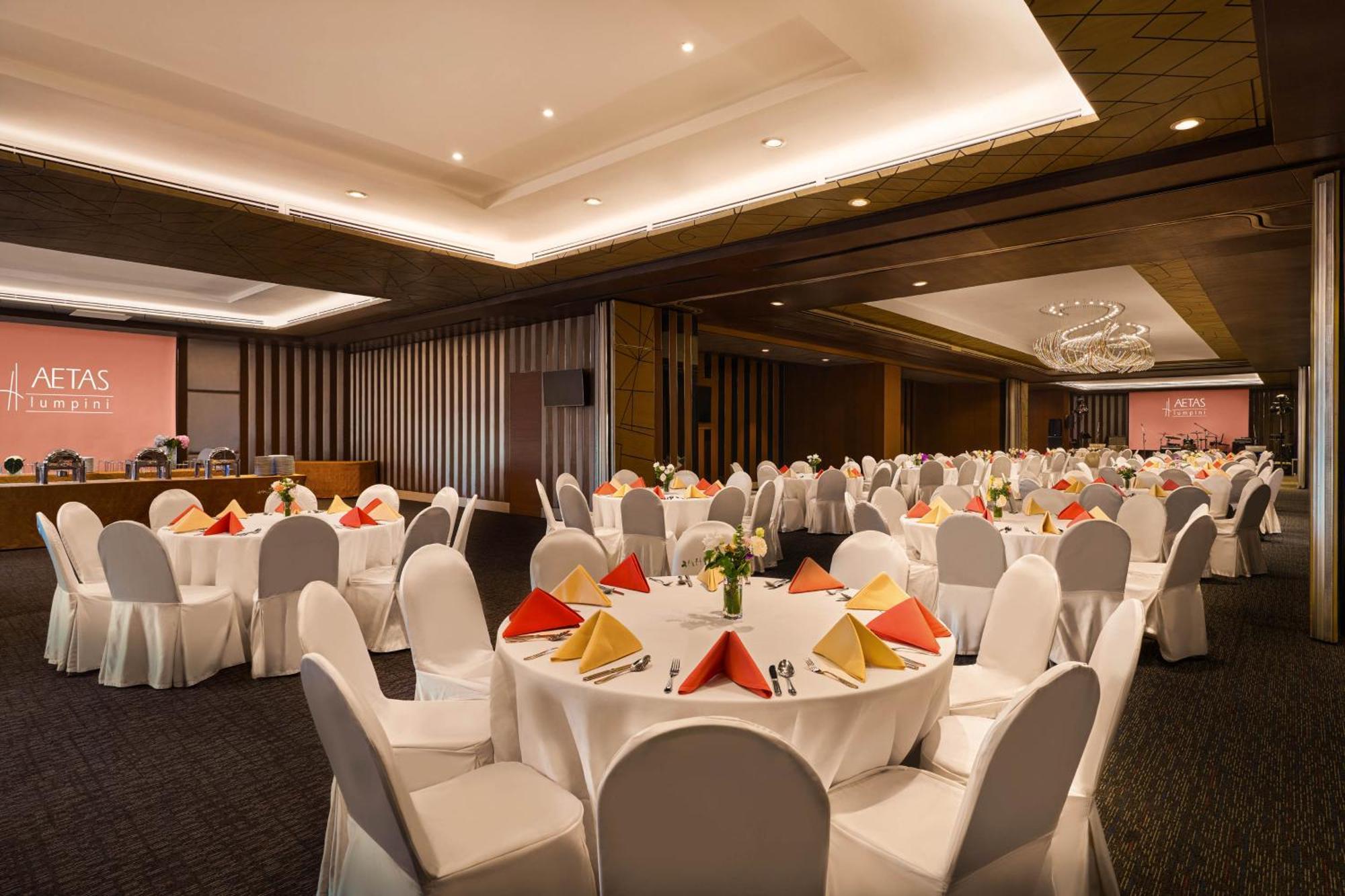 Aetas Lumpini Otel Bangkok Dış mekan fotoğraf