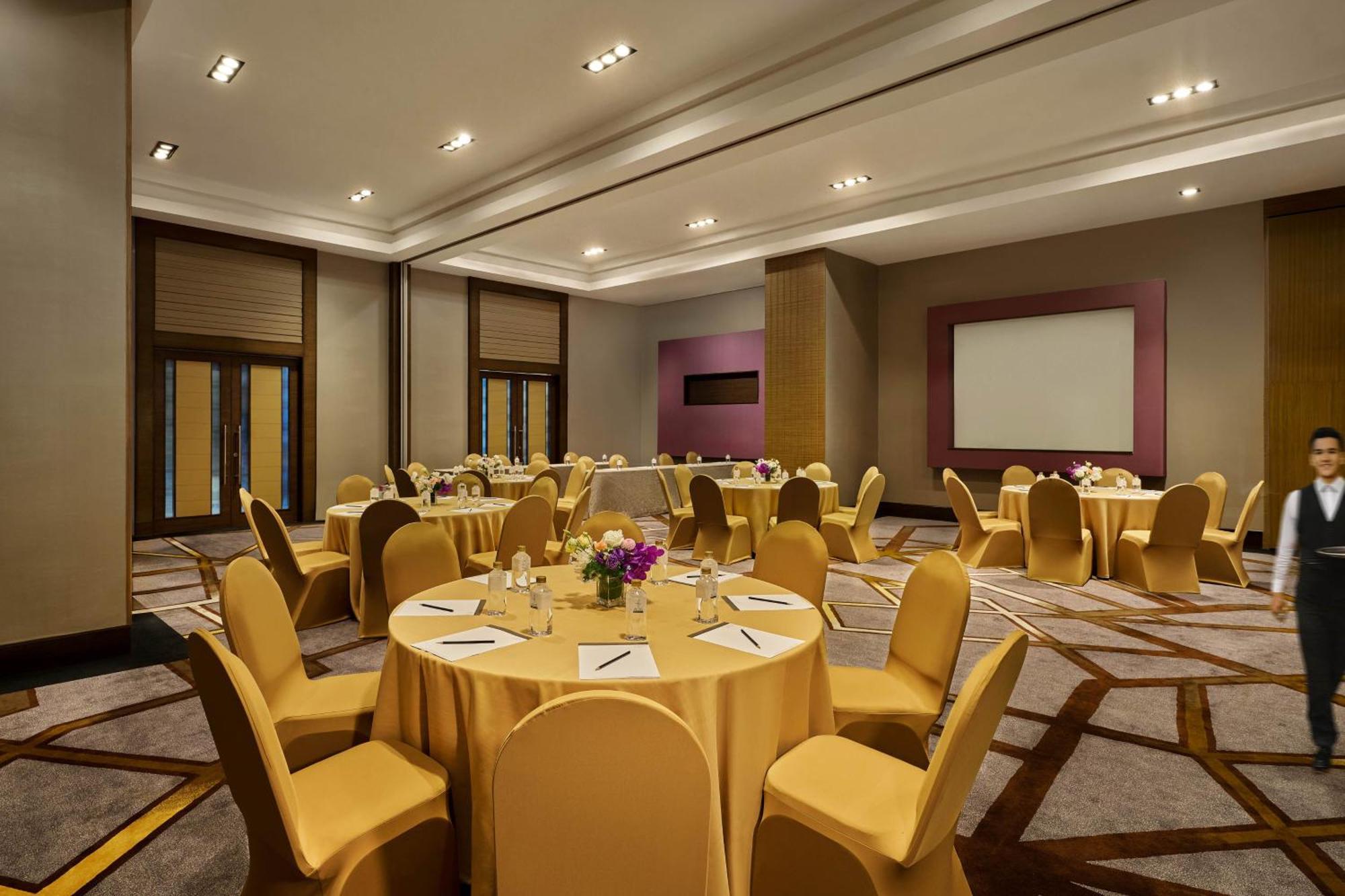 Aetas Lumpini Otel Bangkok Dış mekan fotoğraf